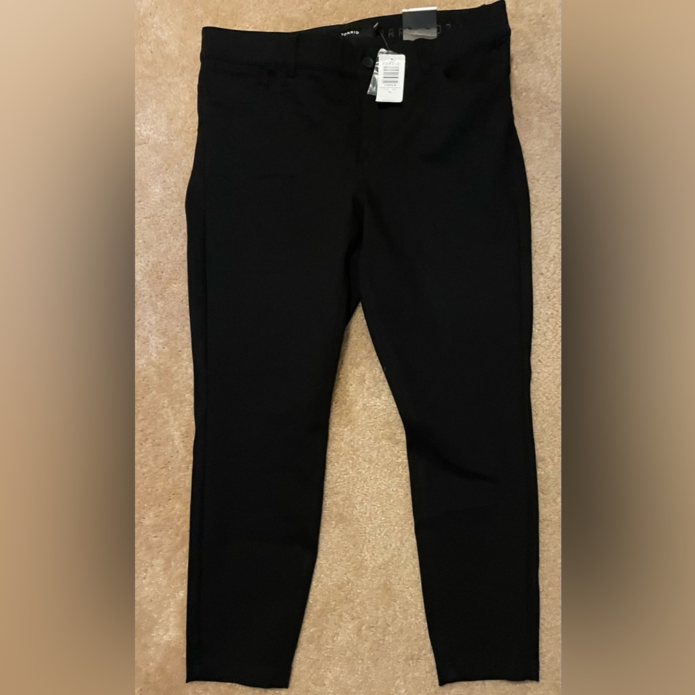 NWT Torrid Black Ponte Bombshell